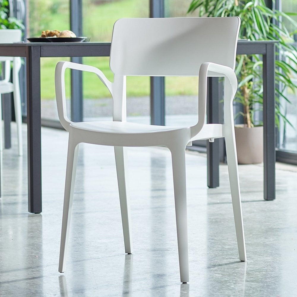 Vivo Stacking Outdoor Armchair